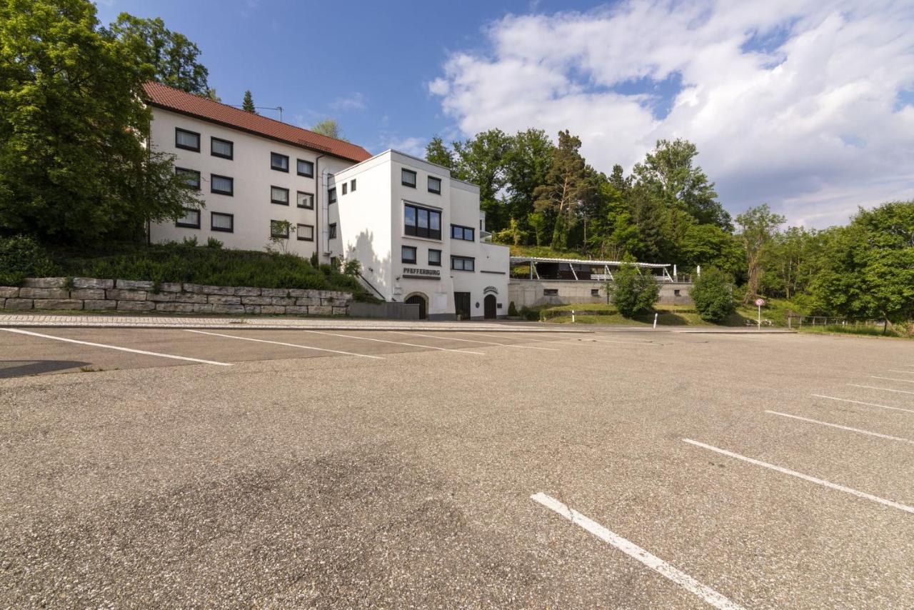 Hotel Pfefferburg Schonaich Екстер'єр фото