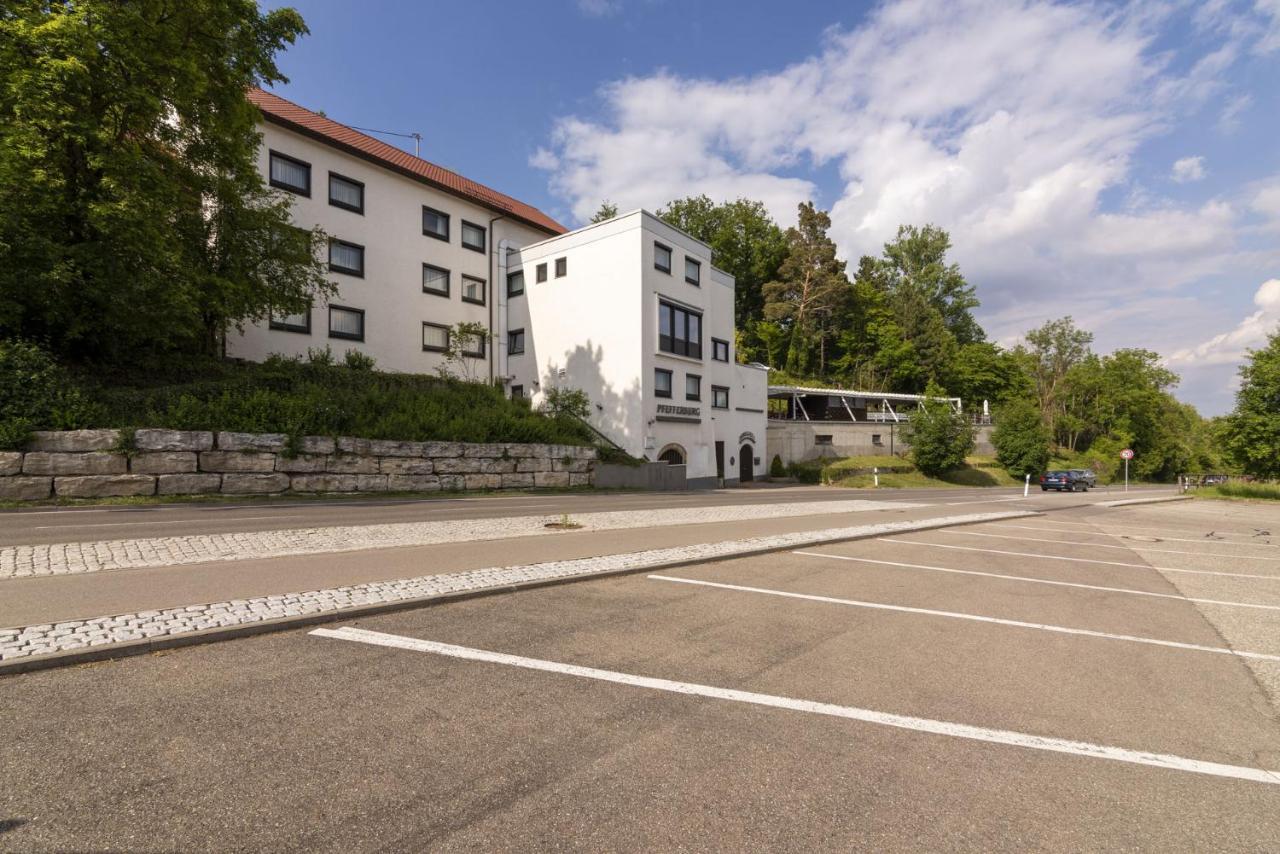 Hotel Pfefferburg Schonaich Екстер'єр фото