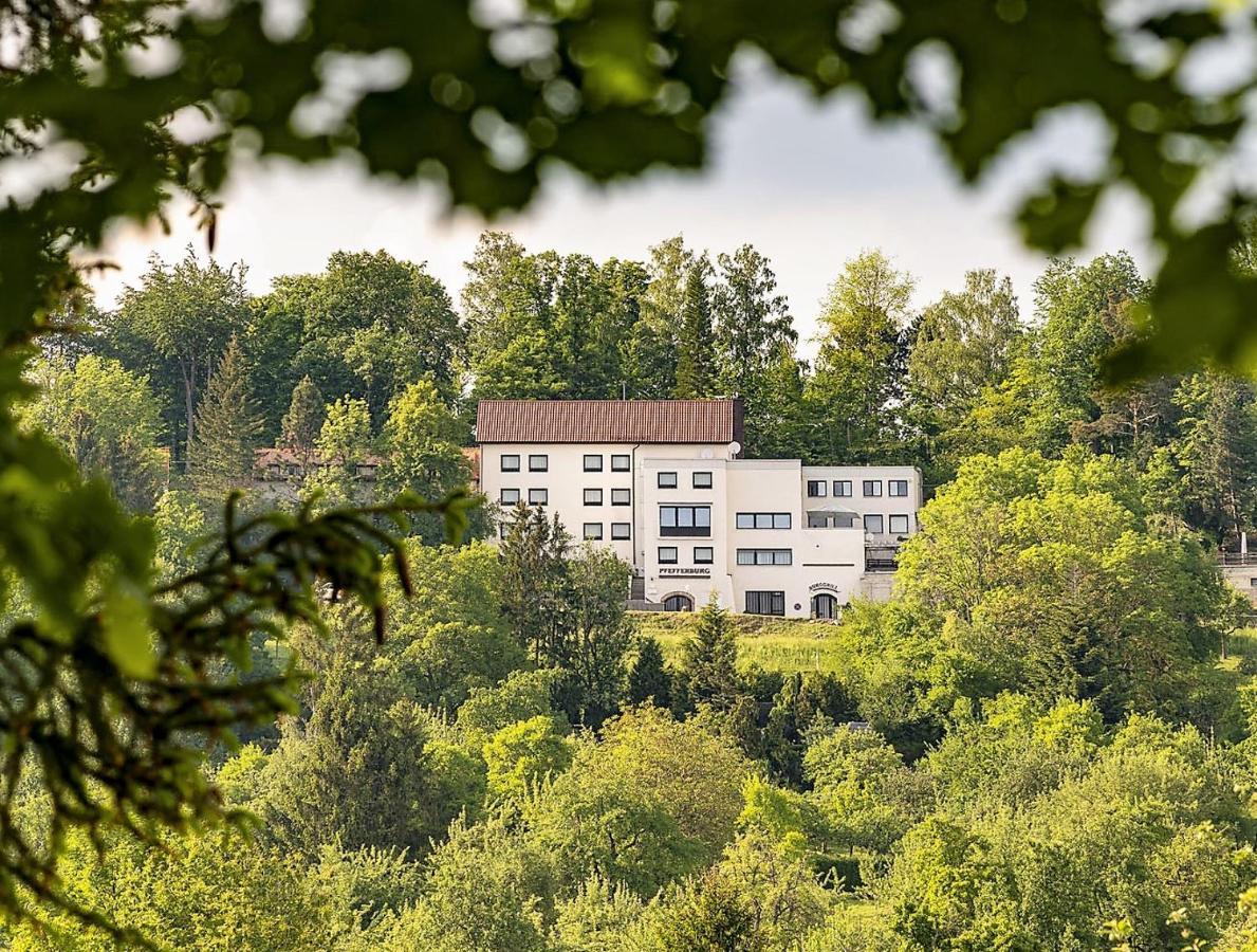 Hotel Pfefferburg Schonaich Екстер'єр фото